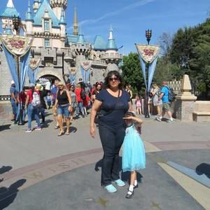 Meet your Posher, Esmeralda